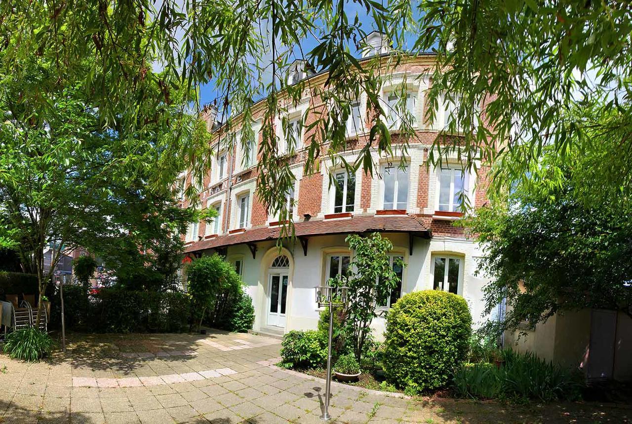 Hotel De France Lillebonne Exterior photo